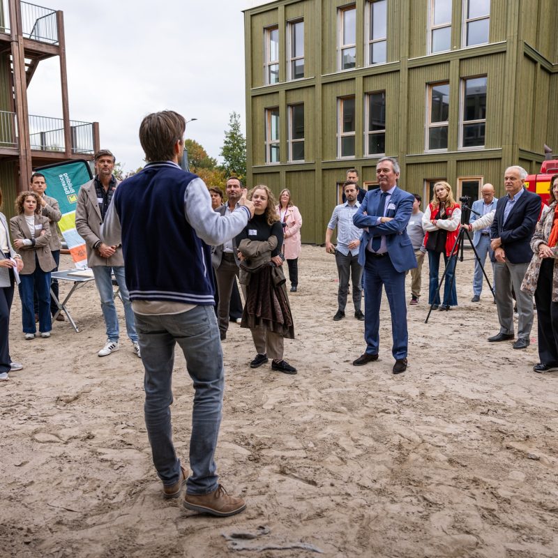 q3ijU15EigXbivBbmjuij9VaWmTxQOODbY0JyB2m